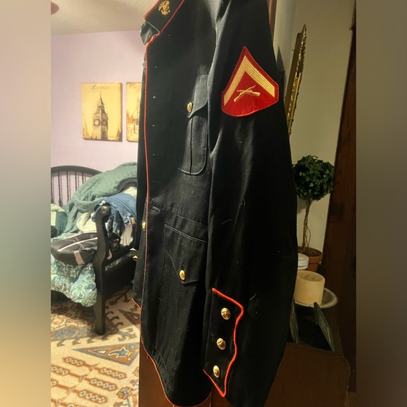 This Marine Dress Blue Jacket DSCP by Crown Clothing Company. - Picture 8 of 13